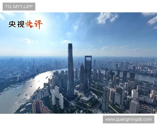 武汉三镇文化融合与经济发展新动能:从传统到现代的变革与创新