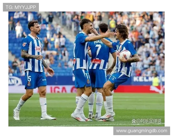 巴迪与赫尔辛基的精彩对决揭示足球战术与团队合作的魅力